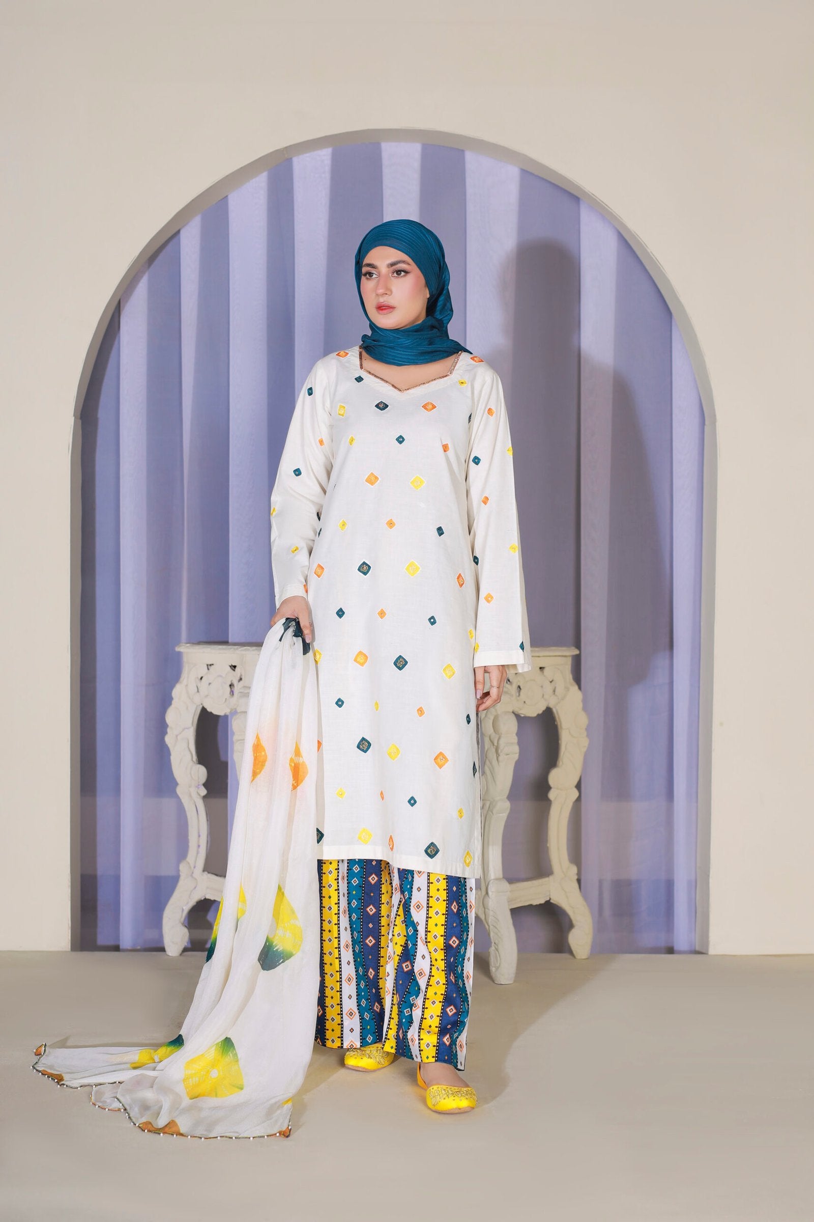 Off-White Lawn 3PC Suit with Printed Trouser & Dupatta