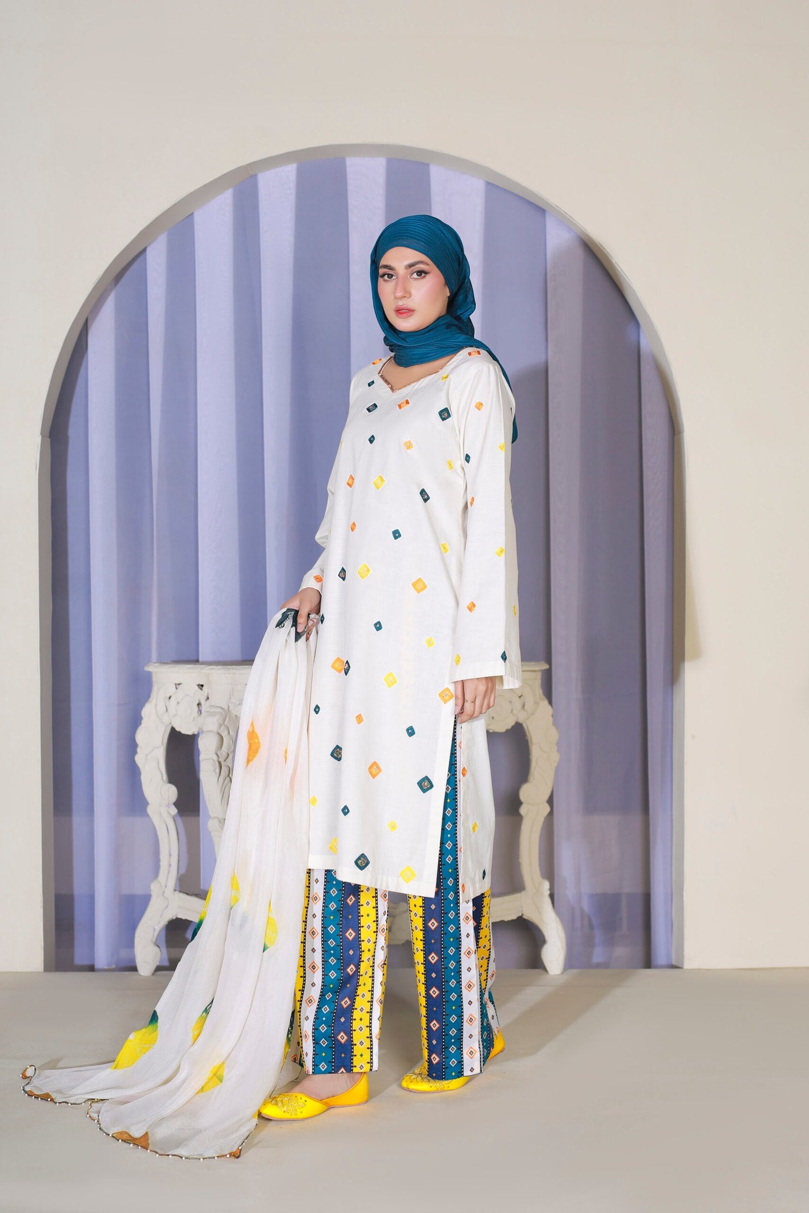 Off-White Lawn 3PC Suit with Printed Trouser & Dupatta