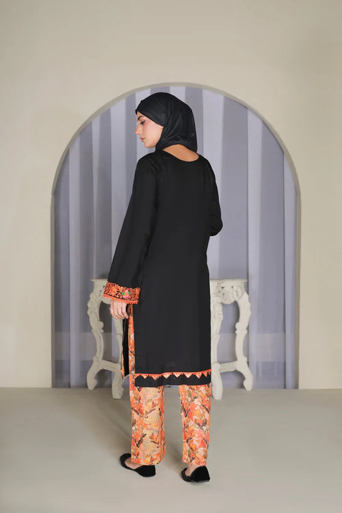 Black Flame Kurta Set by Bint-e-Habib - Rang-e-Noor Summer Collection 26 image 2