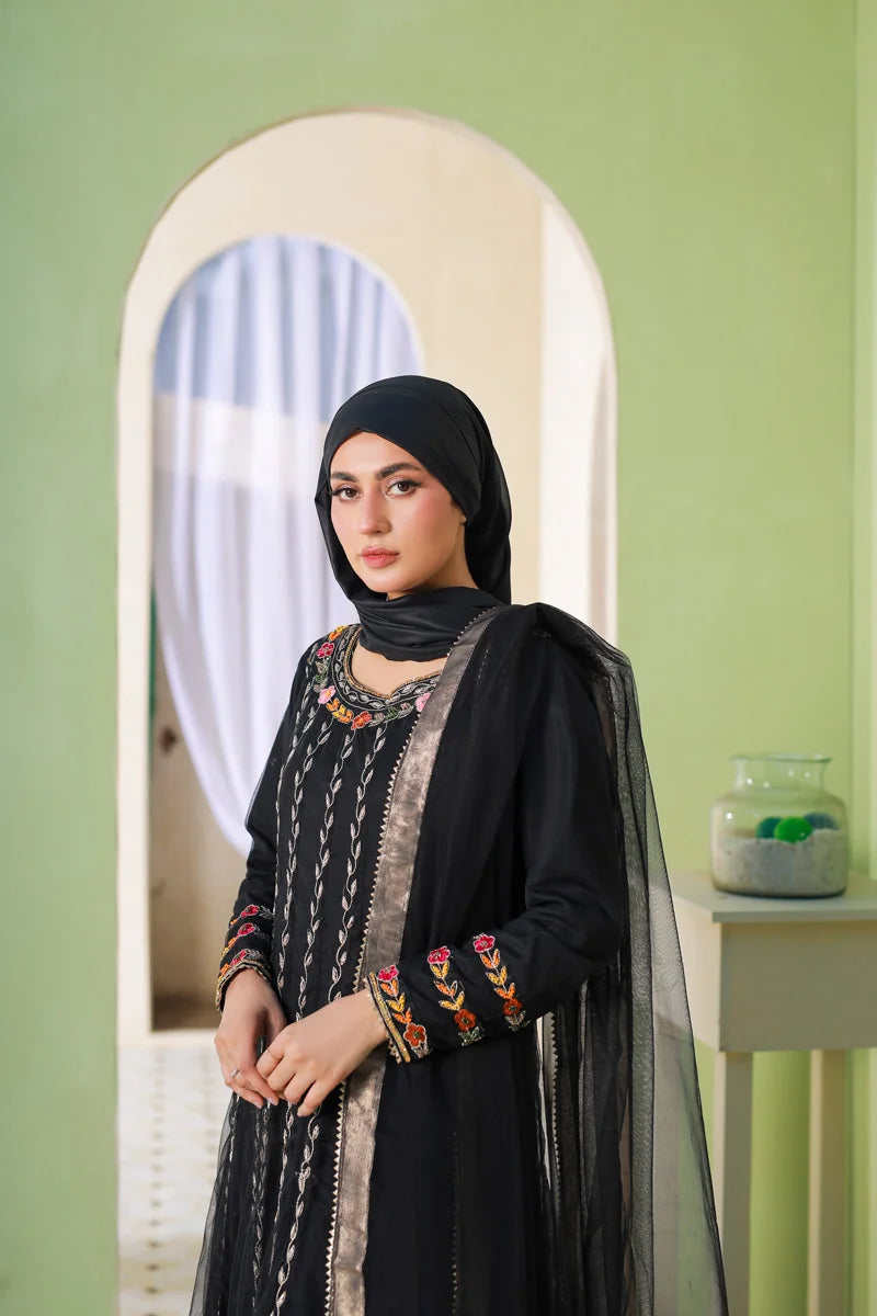 Mah-e-Siyah by Bint-e-Habib - Bint-e-Habib Festive Collection 26 image 5