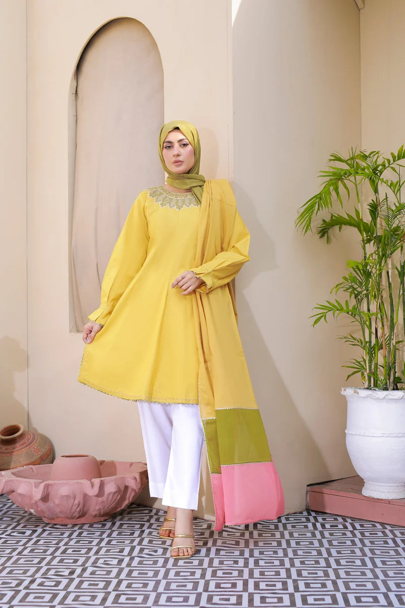 Mustard Radiance: A Three-Piece Color-Block Ensemble