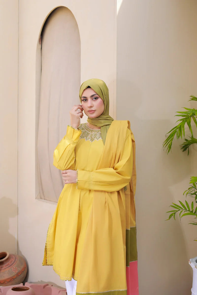 Mustard Radiance: A Three-Piece Color-Block Ensemble
