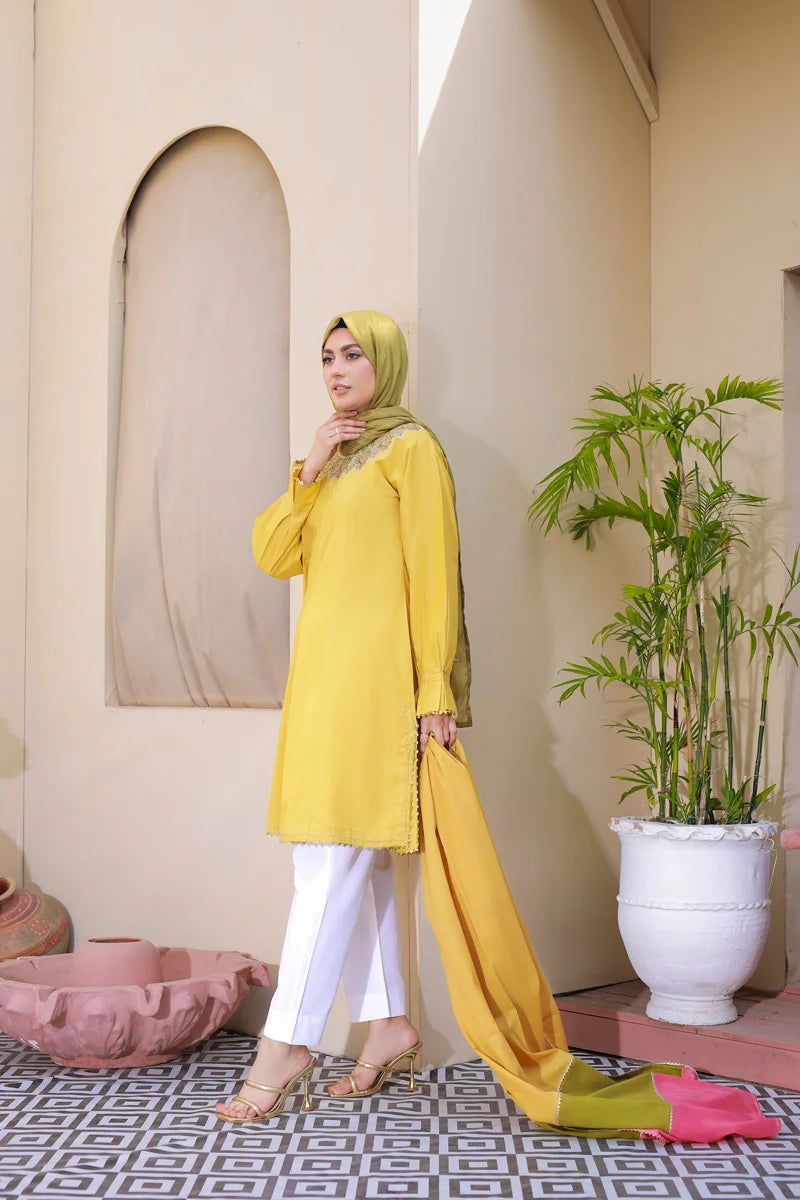 Mustard Radiance: A Three-Piece Color-Block Ensemble