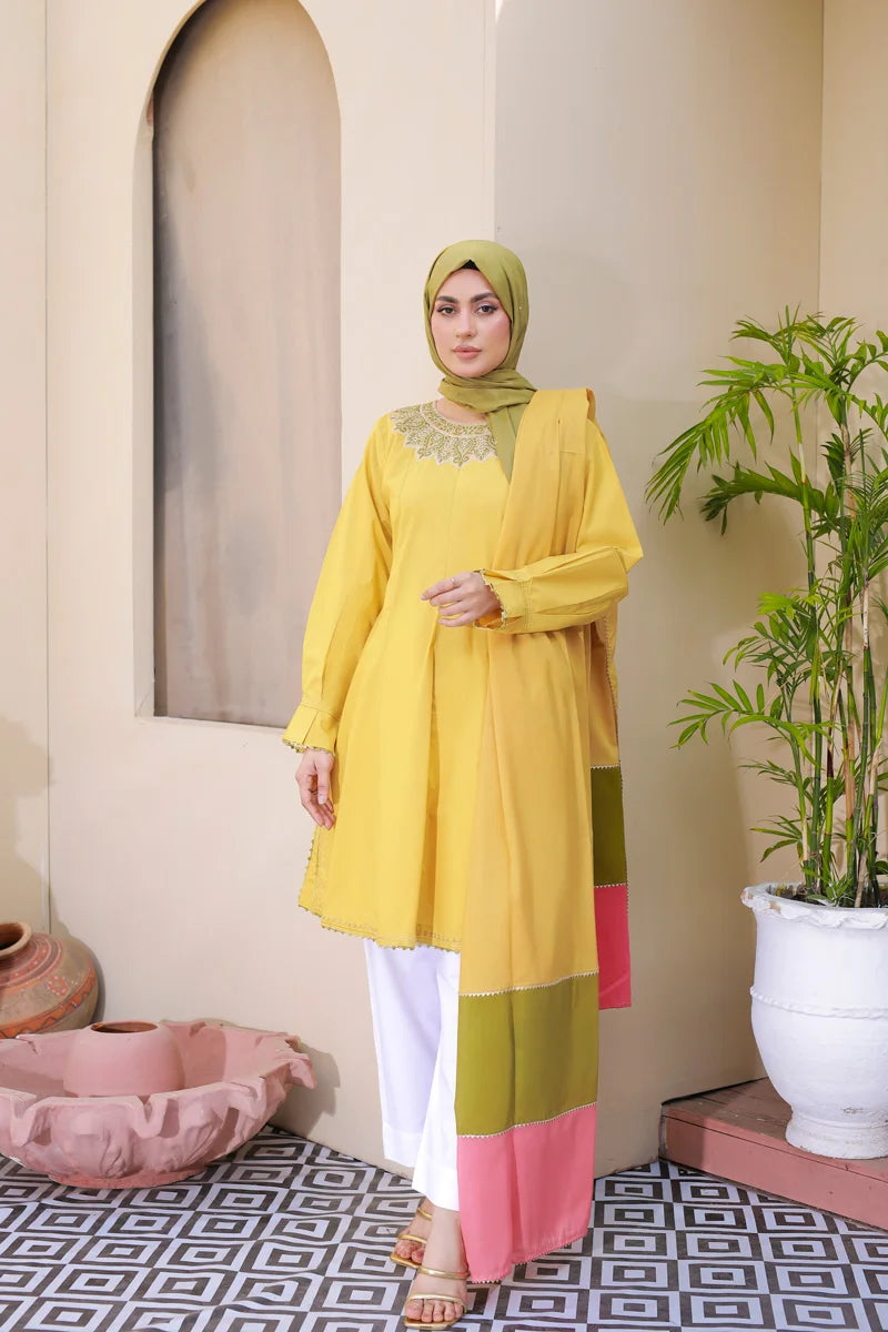 Mustard Radiance: A Three-Piece Color-Block Ensemble